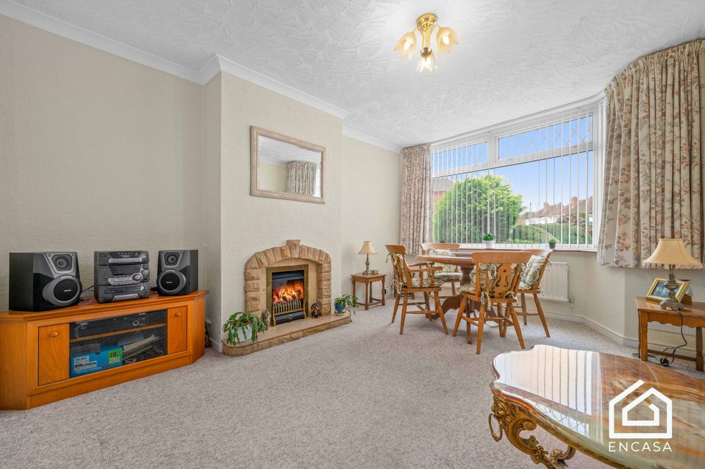 Property photo 2 of 20