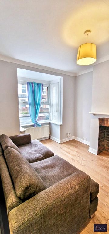 Property photo 3 of 9 Photo 12