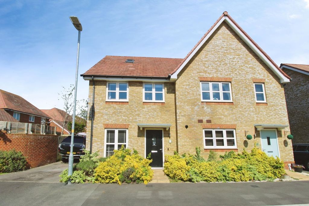 Property photo 1 of 20