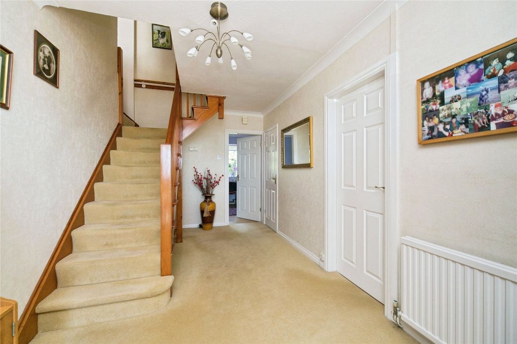 Property photo 2 of 30 Picture No. 14