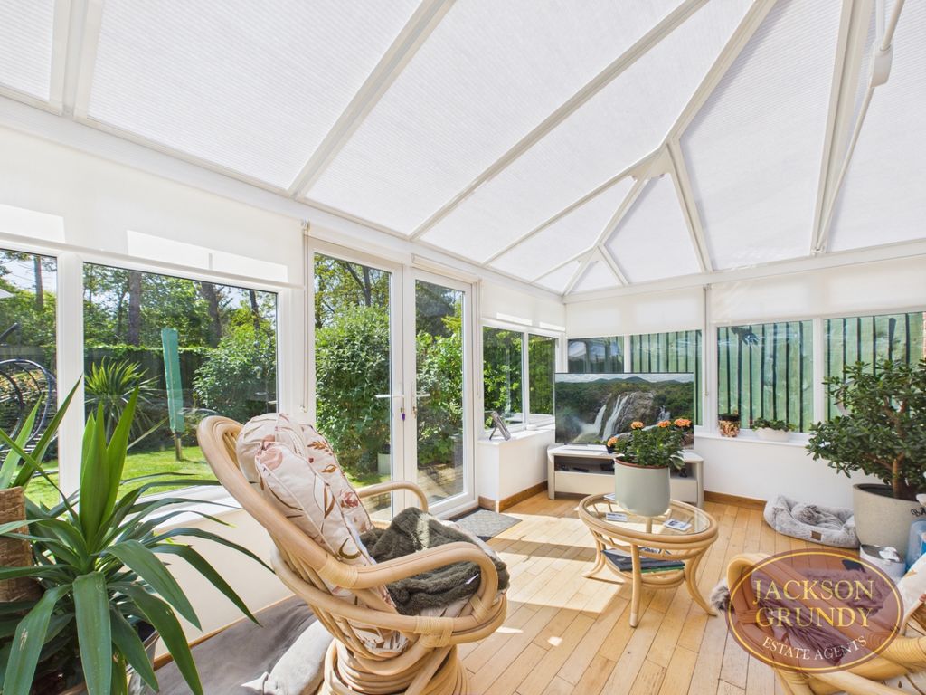 Property photo 2 of 17 Underbank