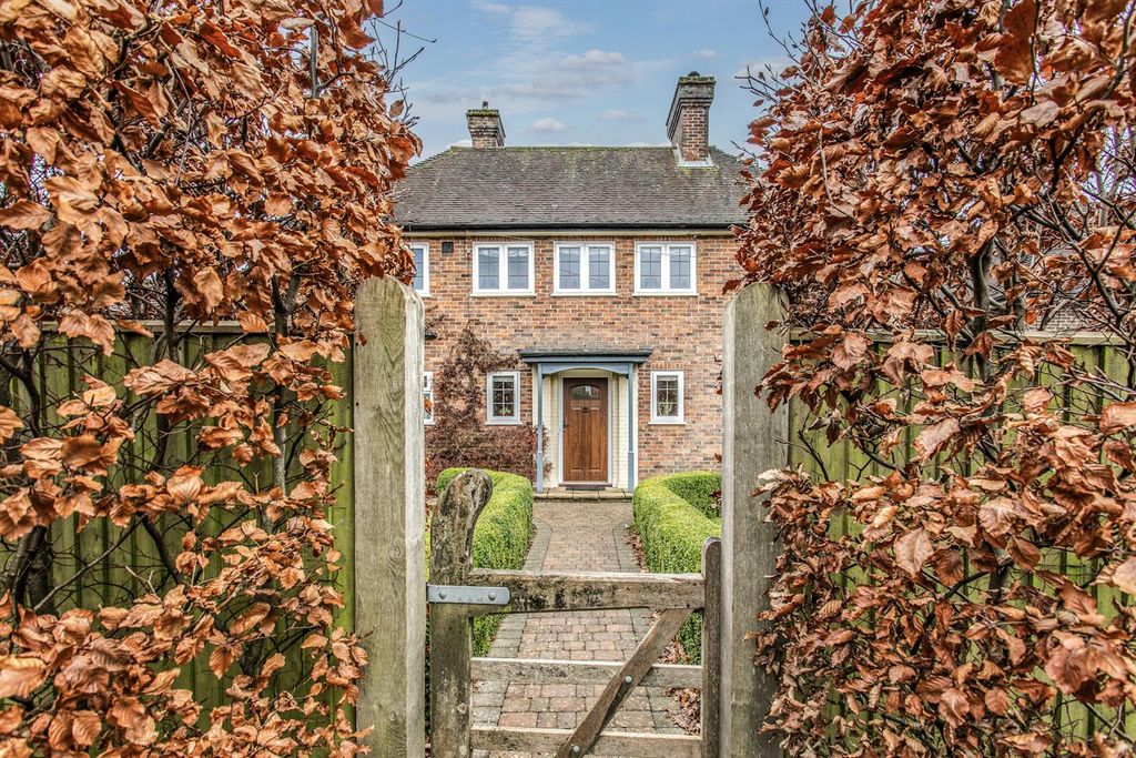 Property photo 2 of 38 69-Whitehaven5.Jpg