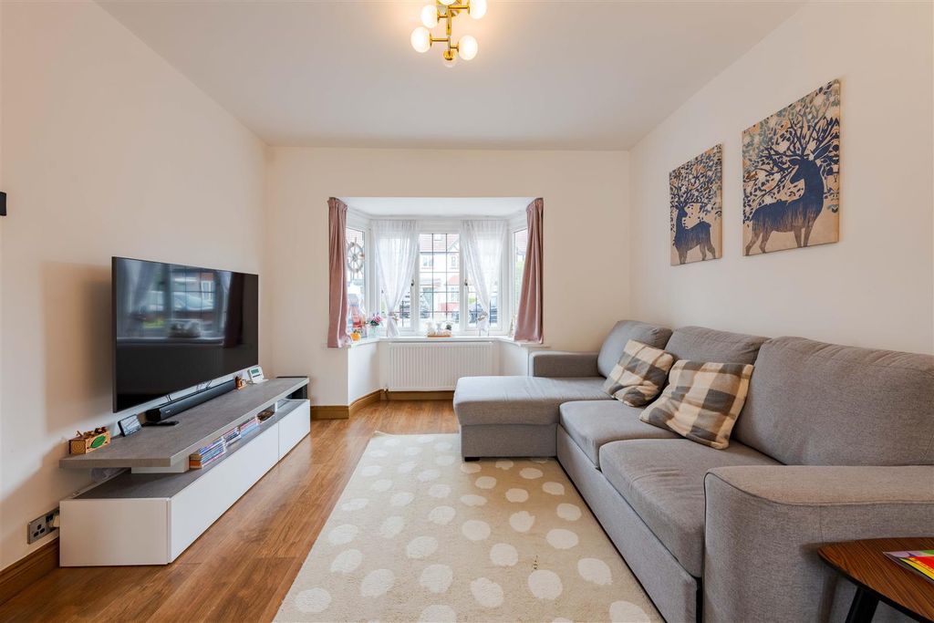 Property photo 3 of 15 76 Hazeloak Road - By Charliegeaterphotography 690