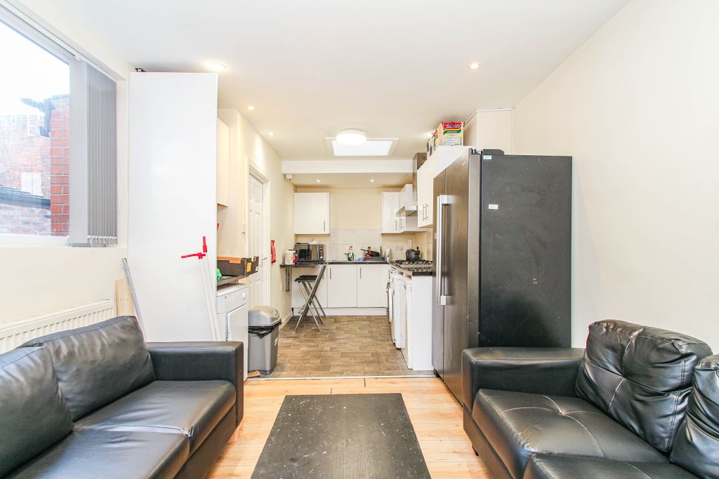 Property photo 1 of 20 Img_6571