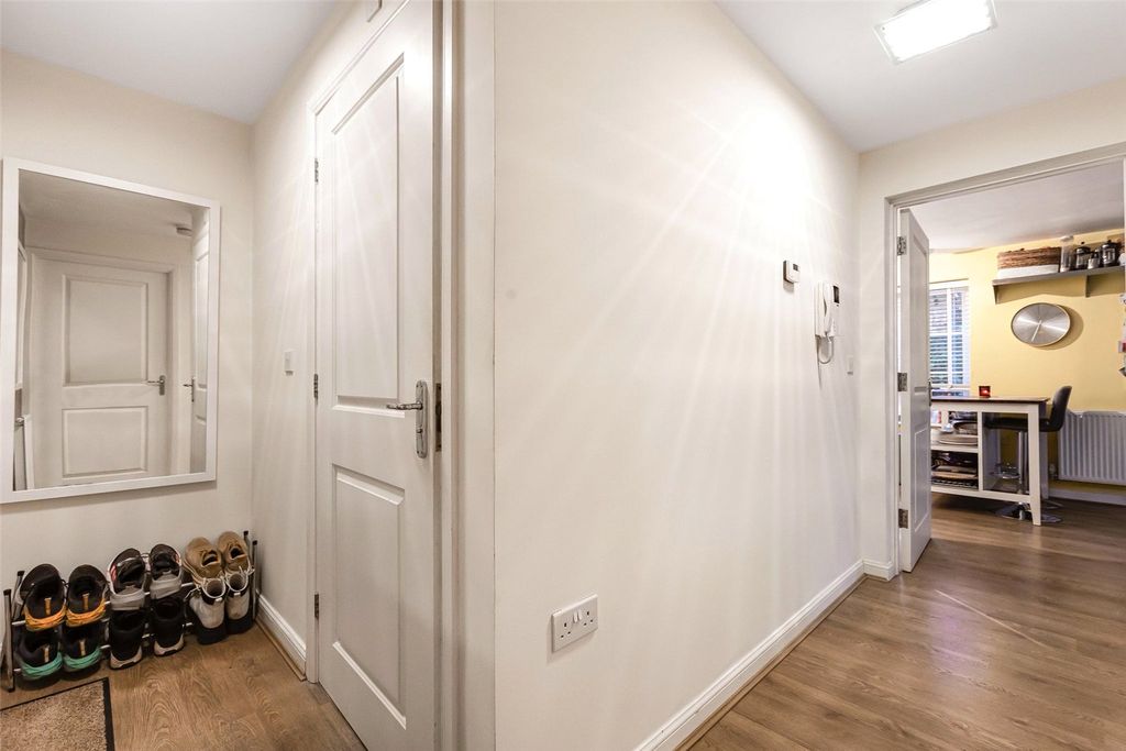 Property photo 3 of 21 Picture No. 18