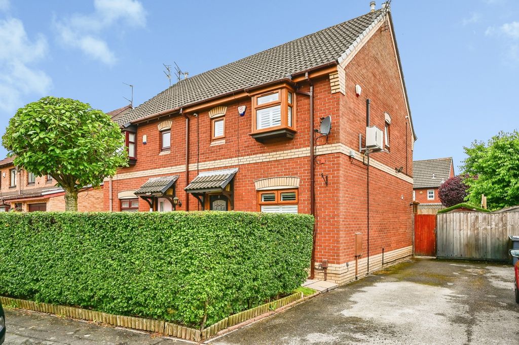 Property photo 1 of 19 Pbox-Img.Jpg