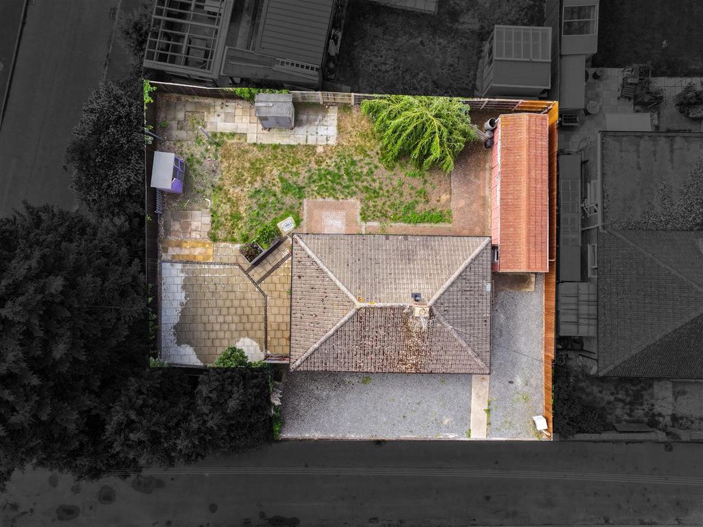 Property photo 2 of 19 Dji_20260617185253_0156_D.Jpg