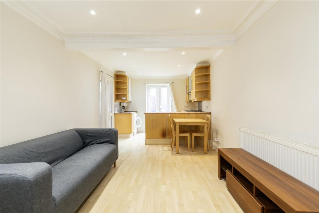 Property photo 2 of 16 Gff 16 Constantine Road -2.Jpg