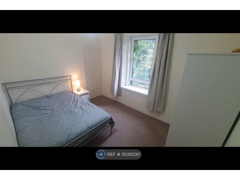 Property photo 3 of 12 Bedroom 1