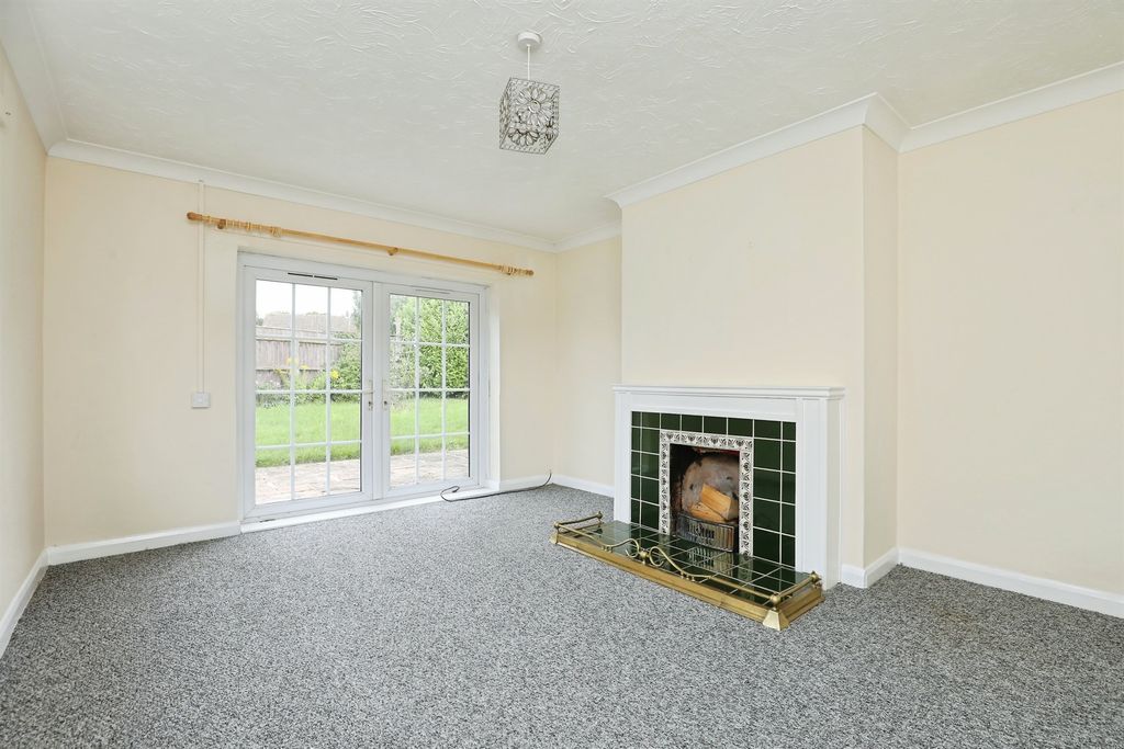 Property photo 3 of 20