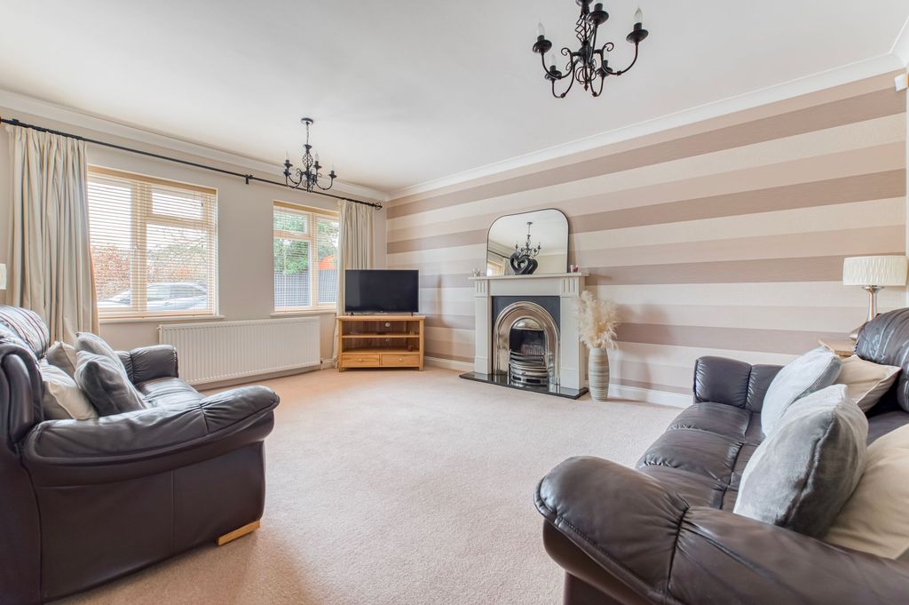 Property photo 2 of 24