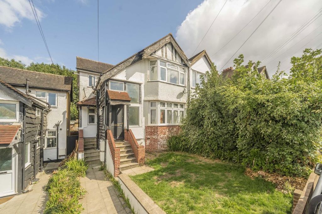 Property photo 1 of 5
