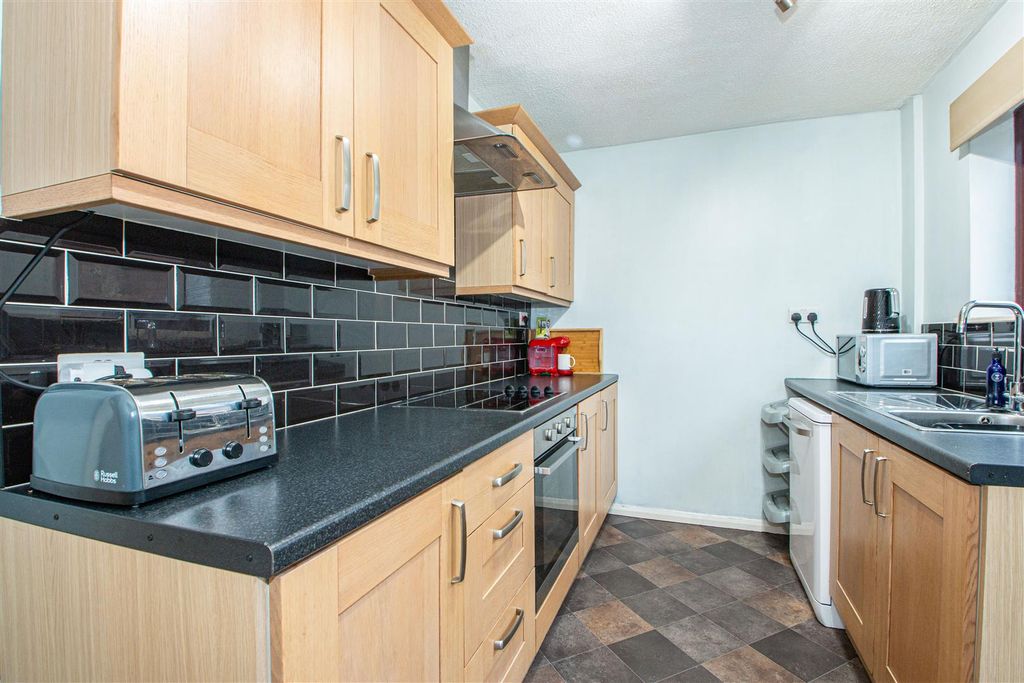 Property photo 2 of 11 31_5.Jpg