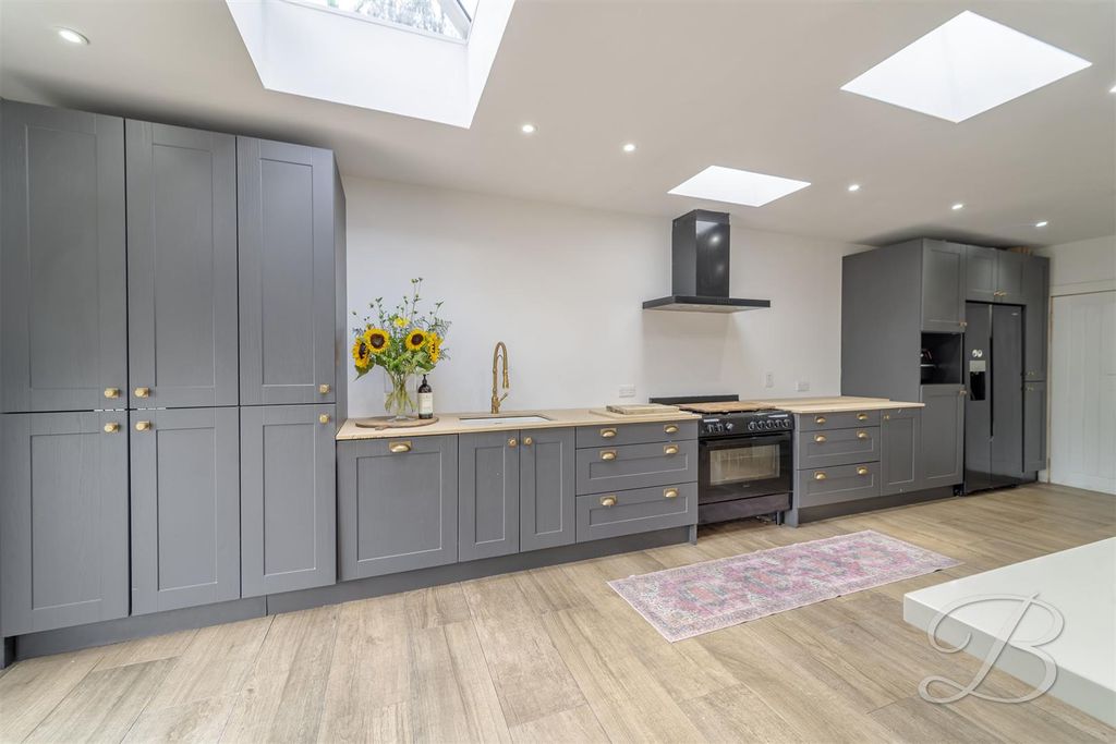 Property photo 2 of 61 Ccltd-10.Jpg