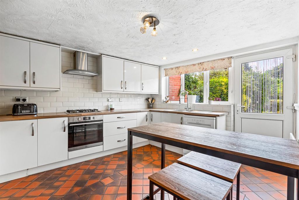 Property photo 2 of 26 2