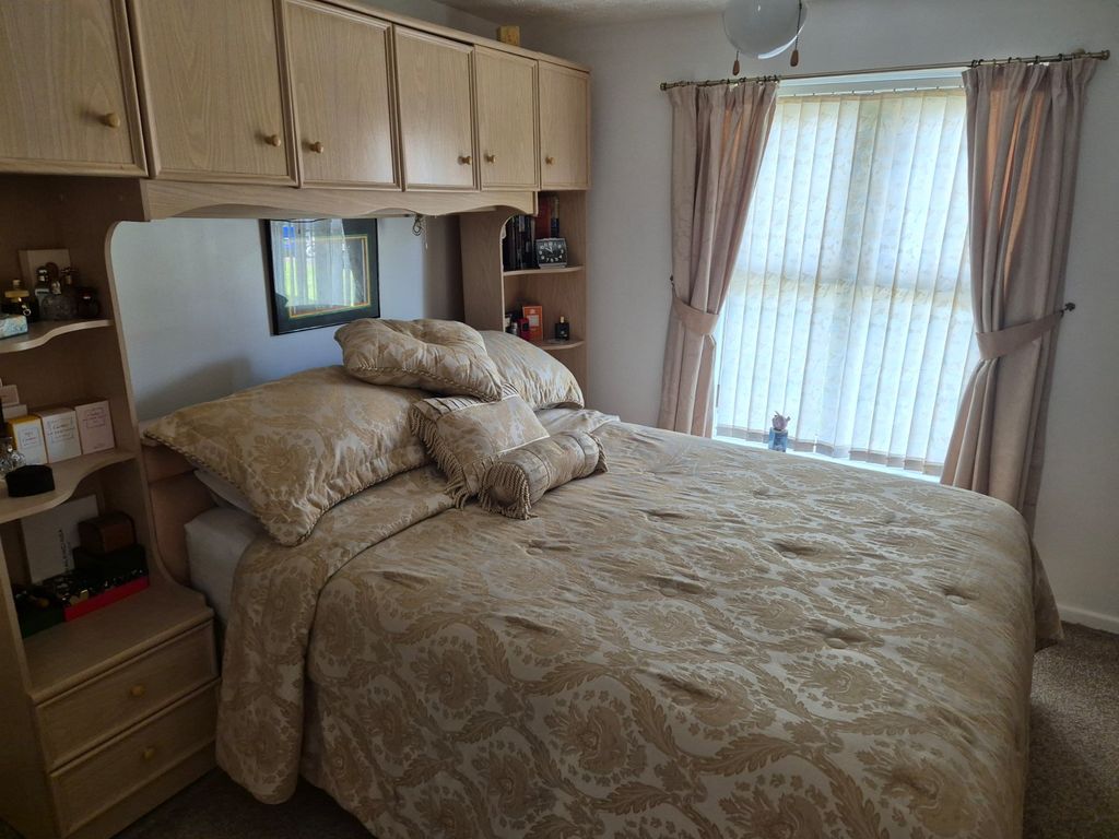 Additional image 6 of 2 bed flat for saleMariner Avenue, Birmingham, West Midlands B16