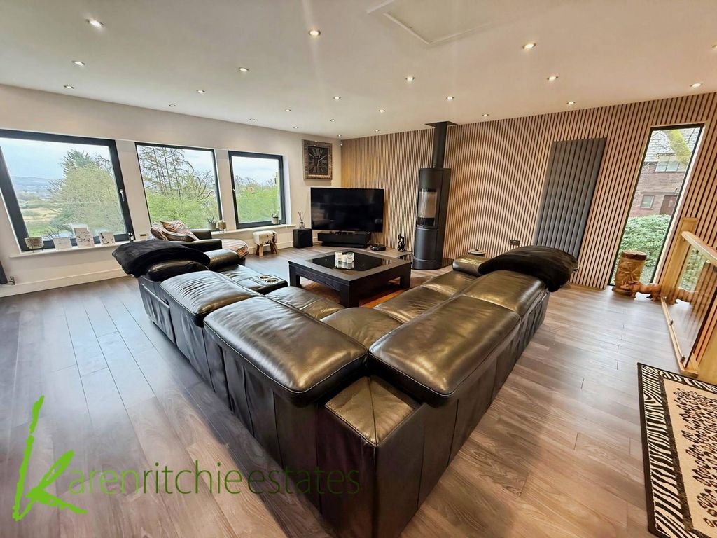 Property photo 3 of 31