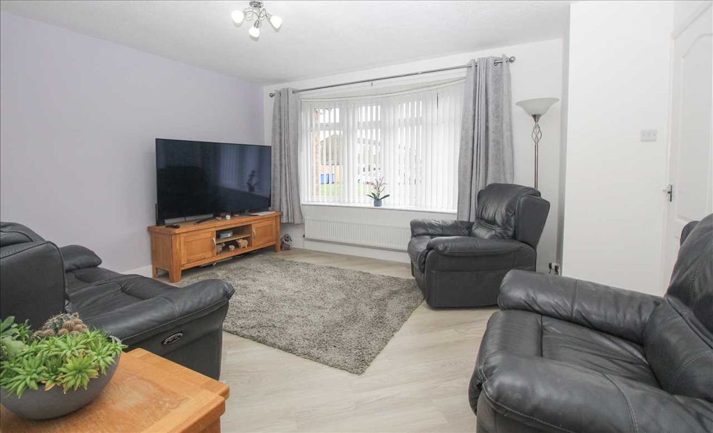 Property photo 2 of 14 Feature Photo