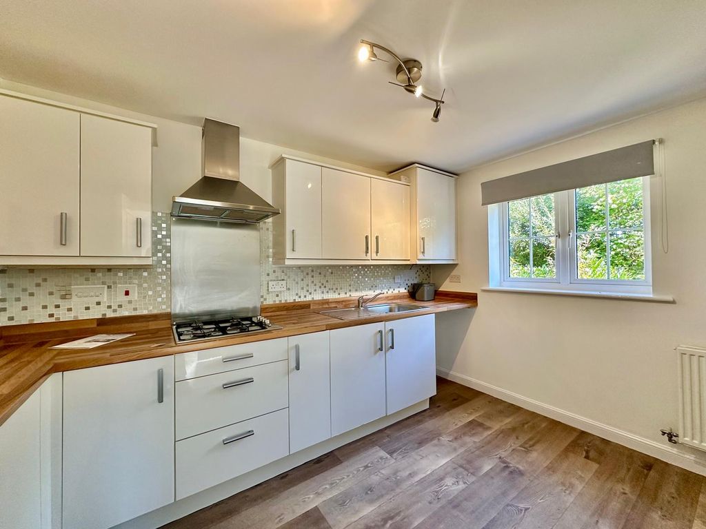 Property photo 2 of 12 4Fb63852-2d0d-4Eb5-Ba12-8046d12c69B6