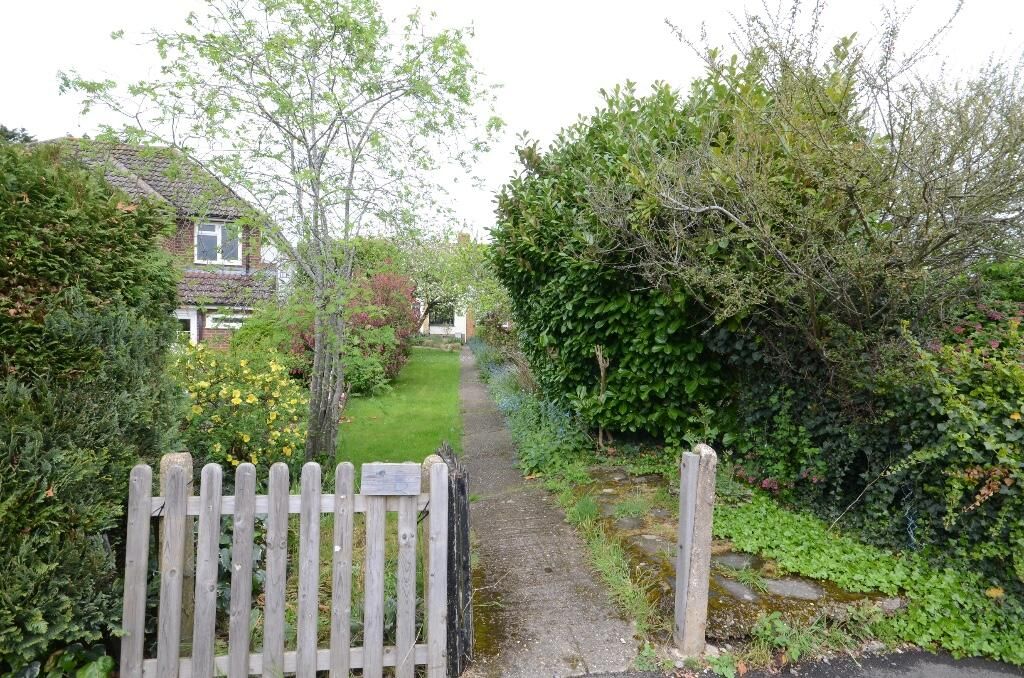 Property photo 2 of 24