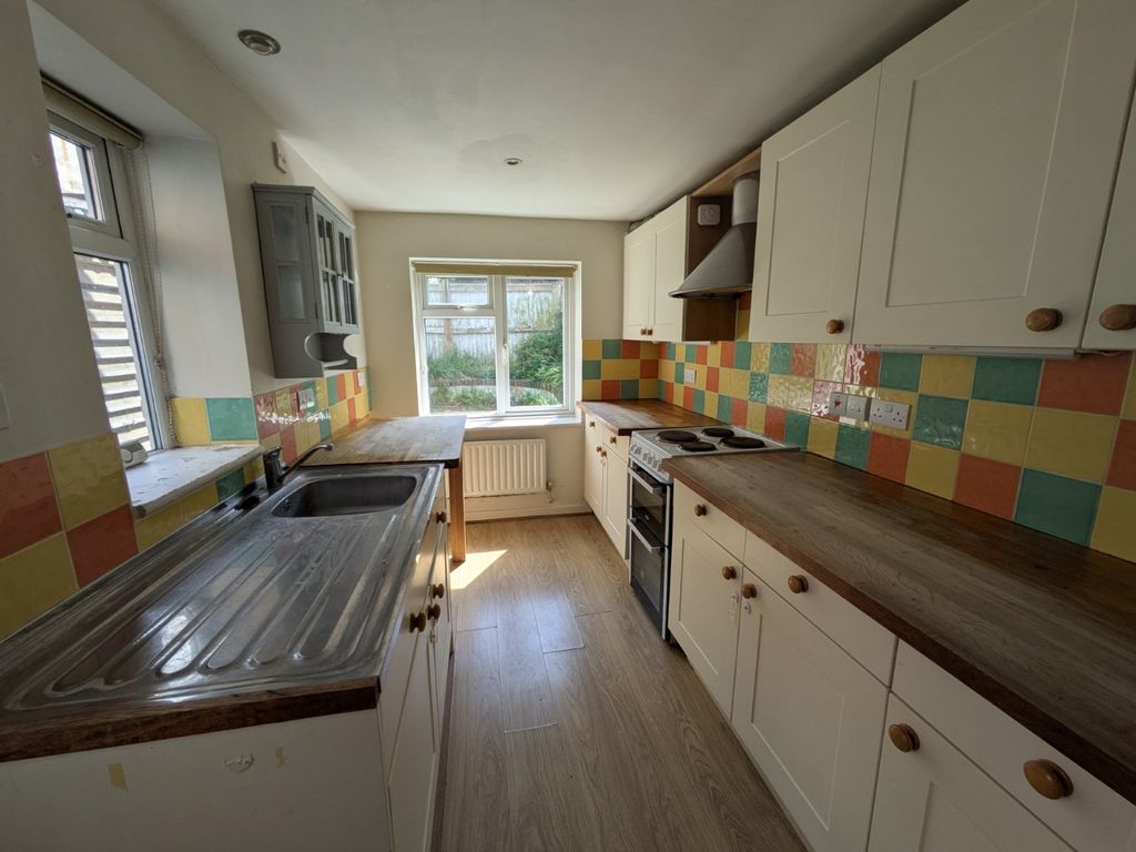 Property photo 2 of 10 Picture No. 18