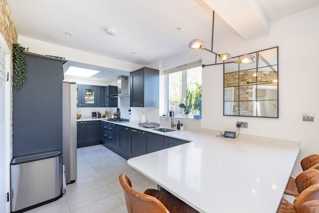 Property photo 1 of 20 Pbox-Img.Jpg