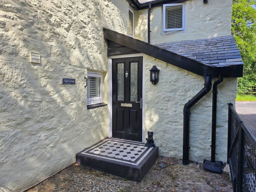 Property photo 2 of 23 4983522