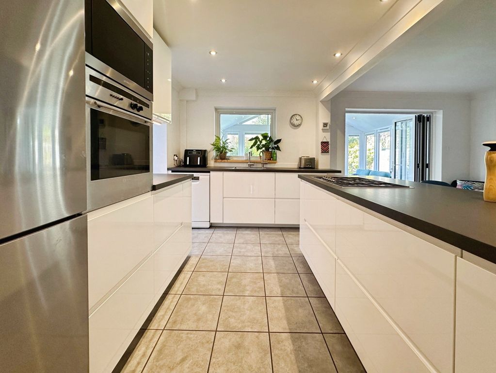 Property photo 3 of 21 Pbox-Img.Jpg