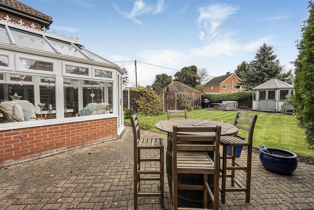 Property photo 3 of 17 Rear Garden