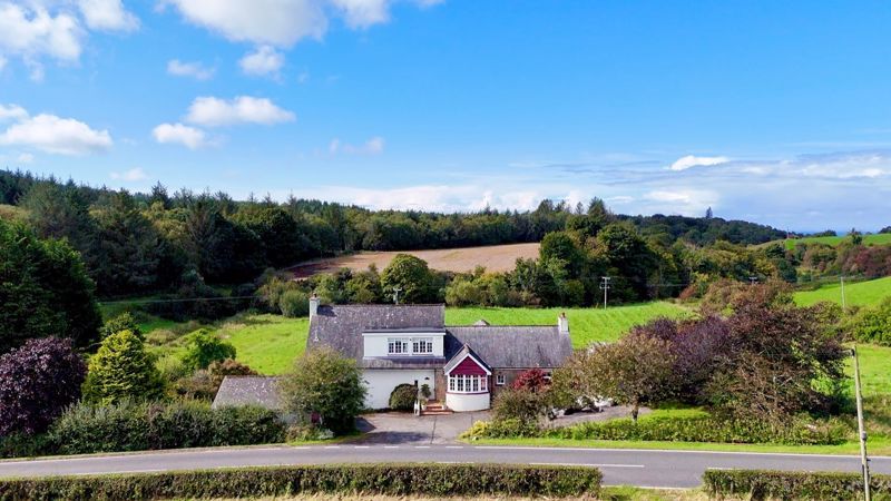 Property photo 1 of 33 Photo 3