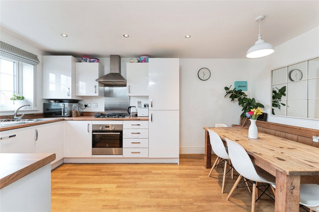 Property photo 3 of 27 Picture No. 08