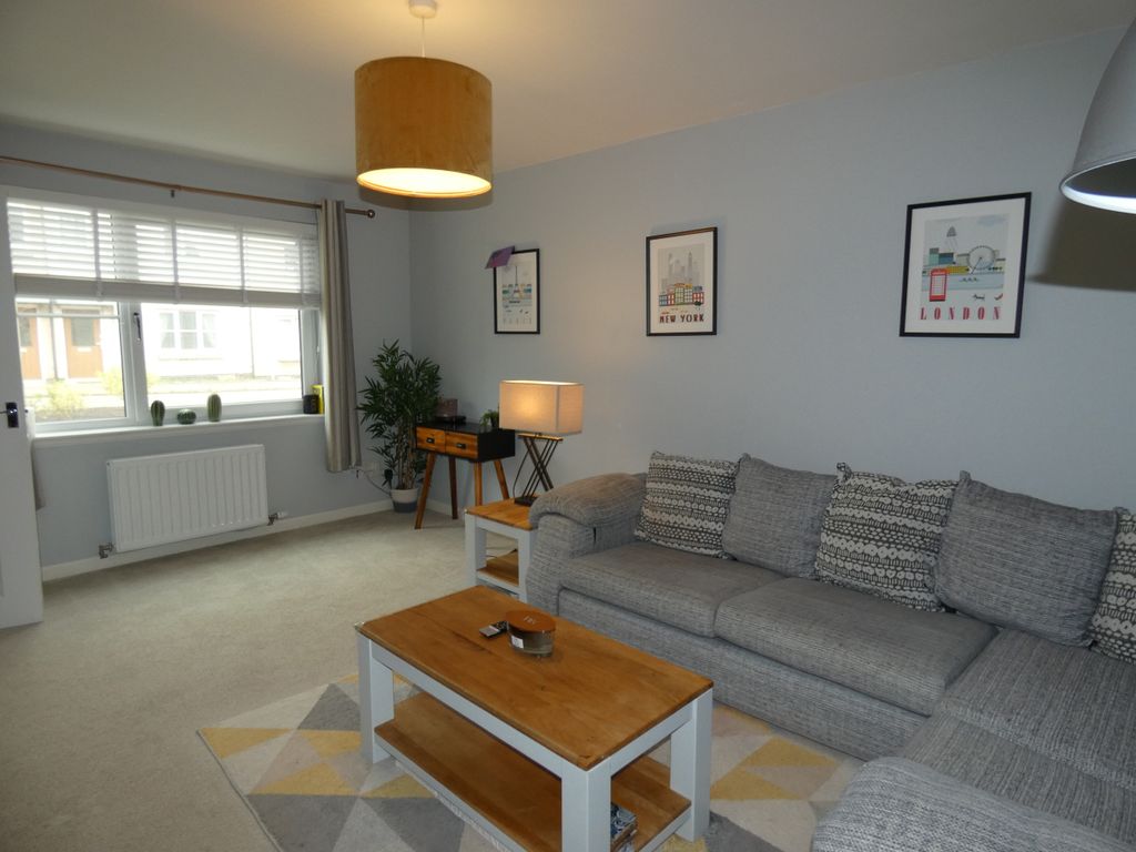 Property photo 2 of 21 Lounge