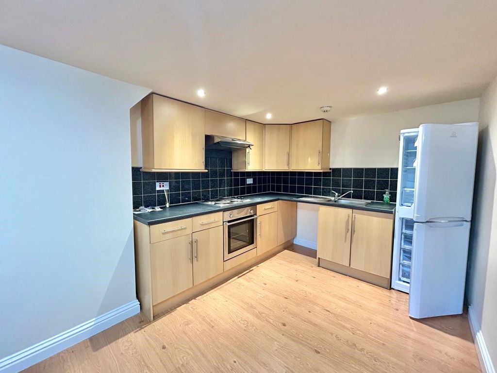 Property photo 2 of 12 Picture No. 04