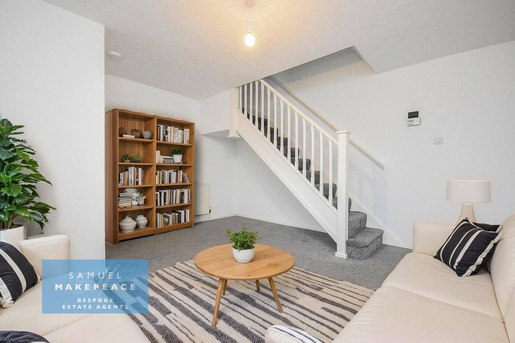 Property photo 3 of 10 Gallery