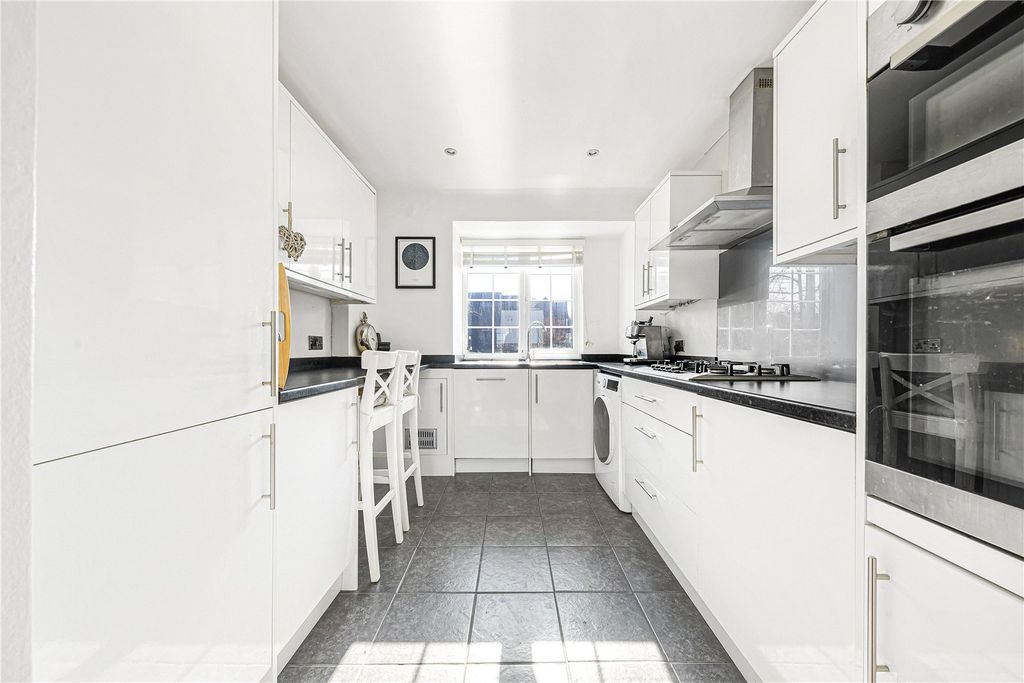 Property photo 3 of 11 Picture No. 04
