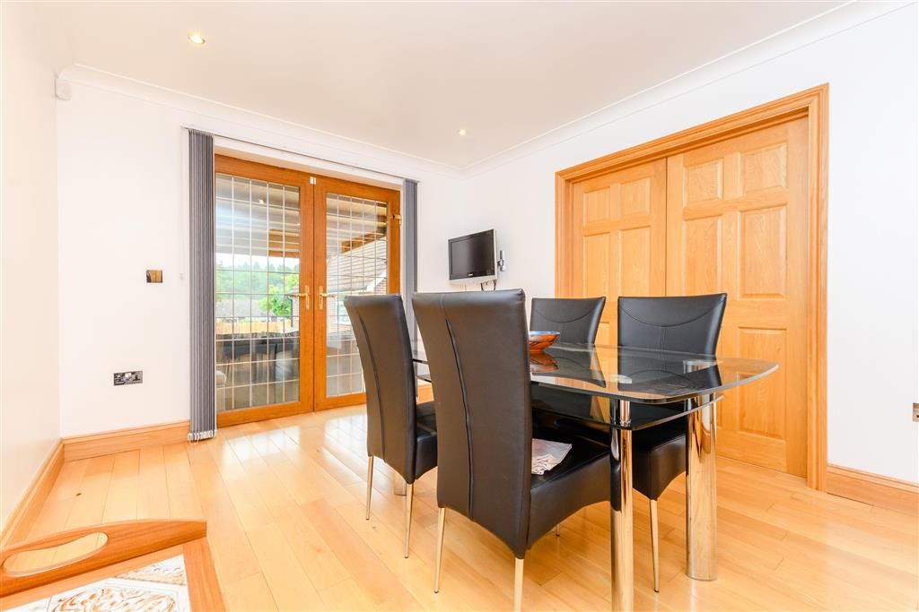 Property photo 2 of 15 Dining Room
