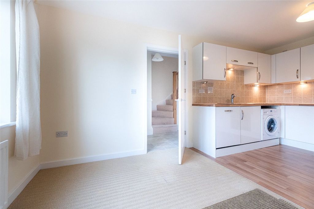 Property photo 2 of 14 Picture No. 08