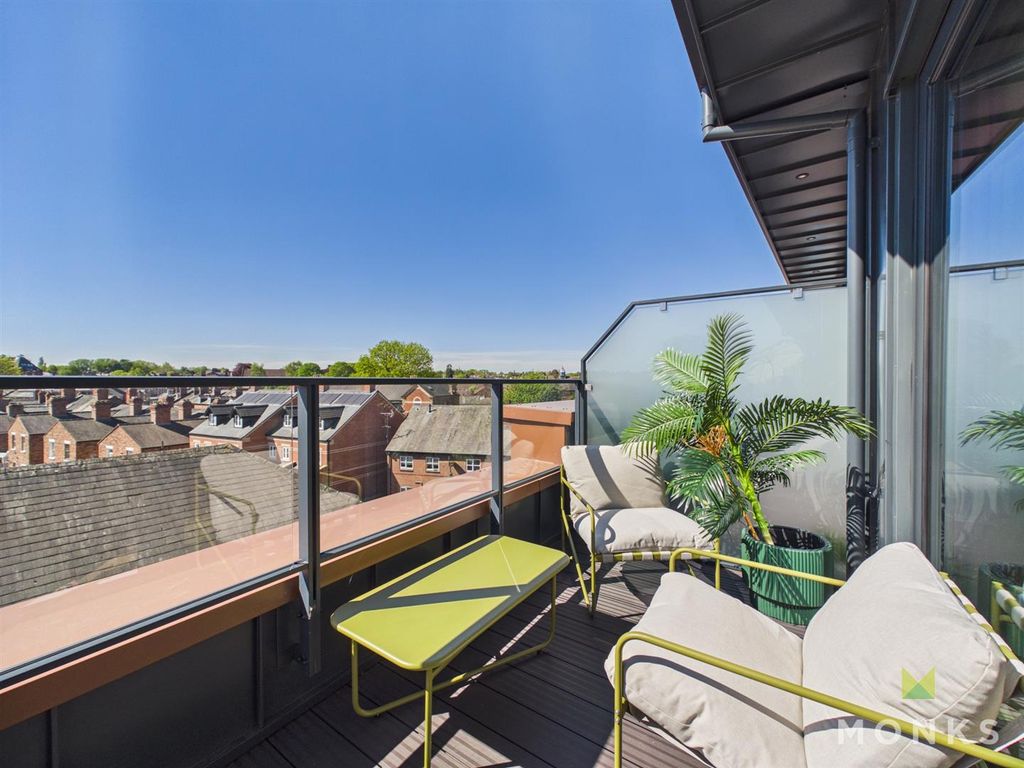 Additional image 25 of 2 bed flat for saleThe Penthouse, Old Coleham Court, Shrewsbury SY3