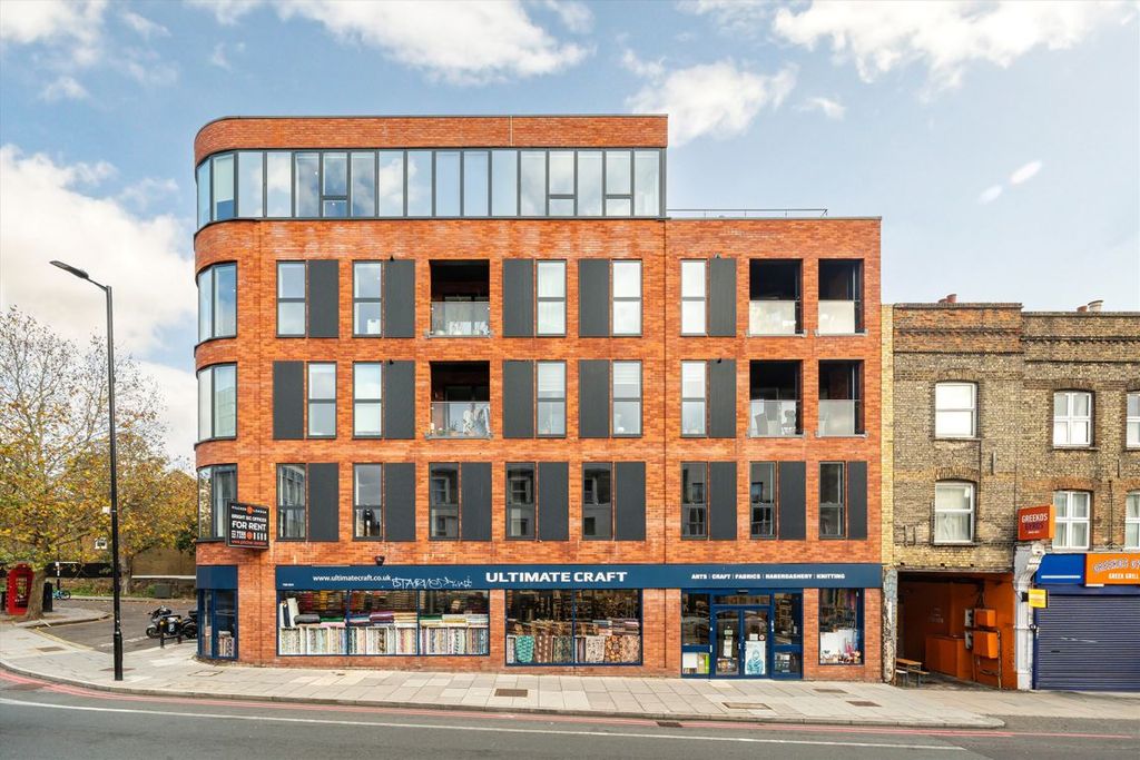 Property photo 1 of 8