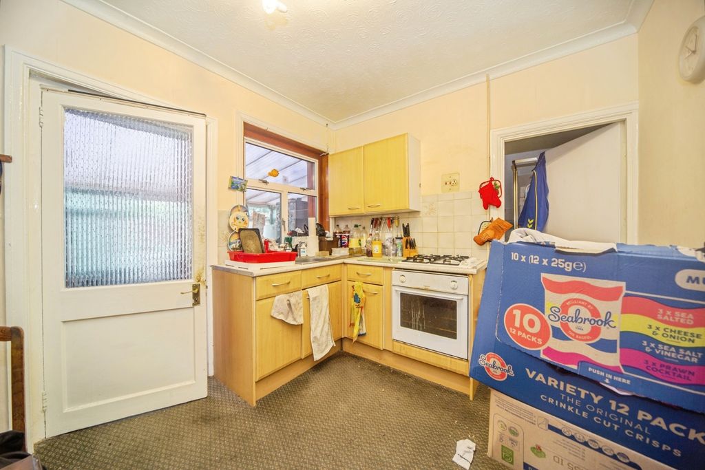 Property photo 3 of 12 Pbox-Img.Jpg