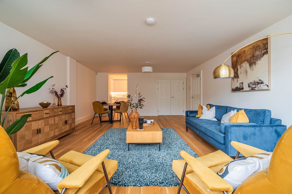 Property photo 3 of 11 Property Image 3