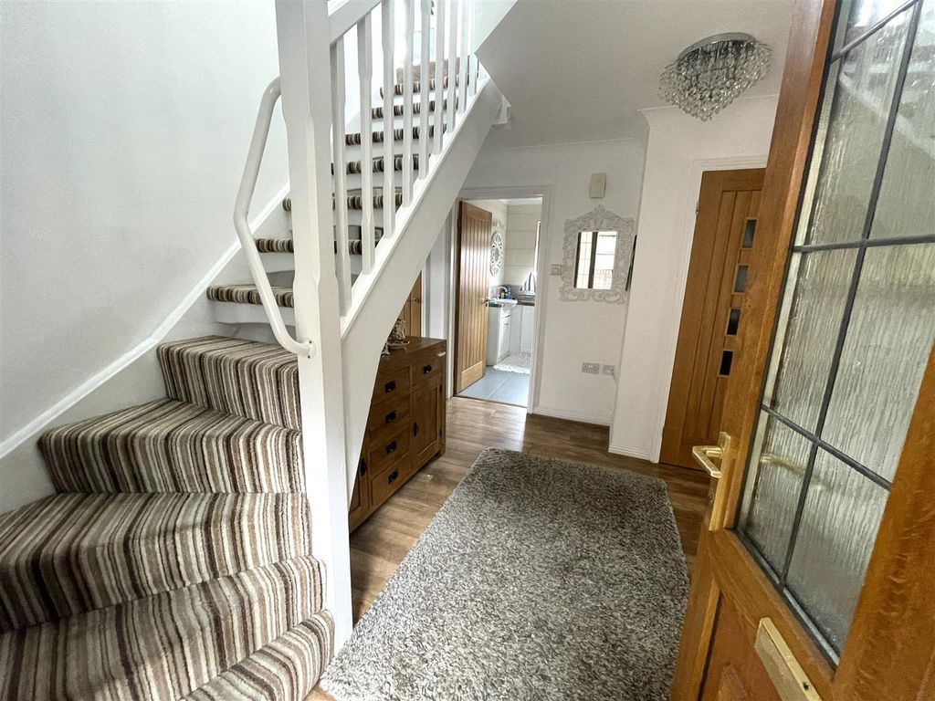 Property photo 3 of 21