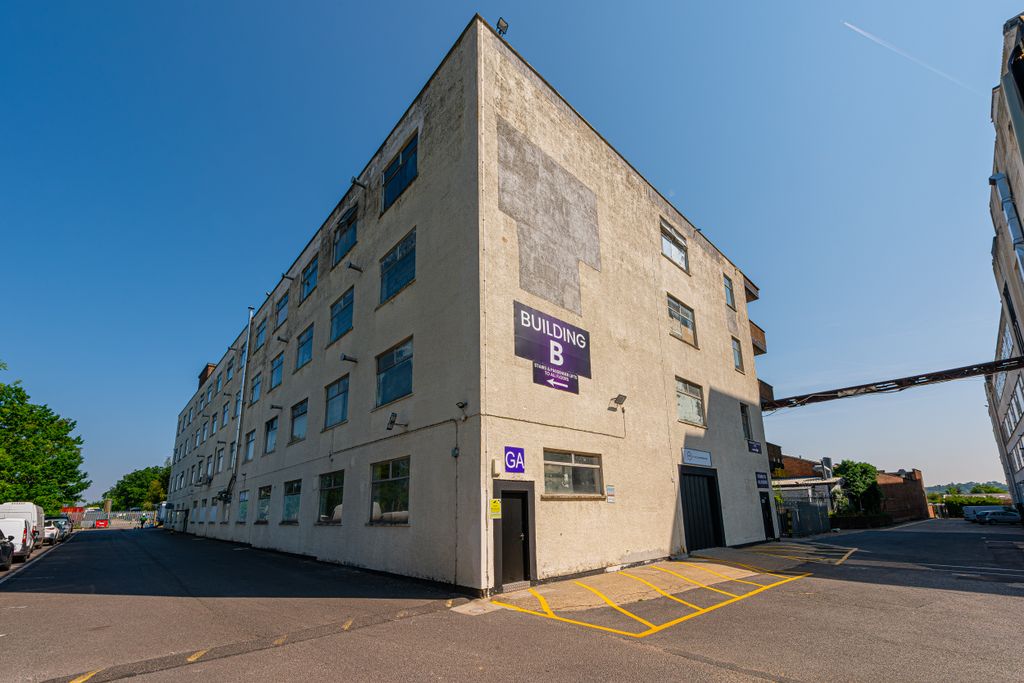 Property photo 1 of 22 Wembley Commercial Centre, Building B, Unit 2E-002