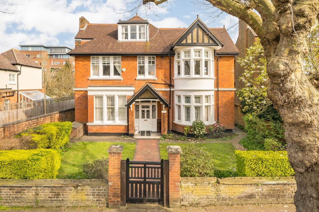 Property photo 1 of 6