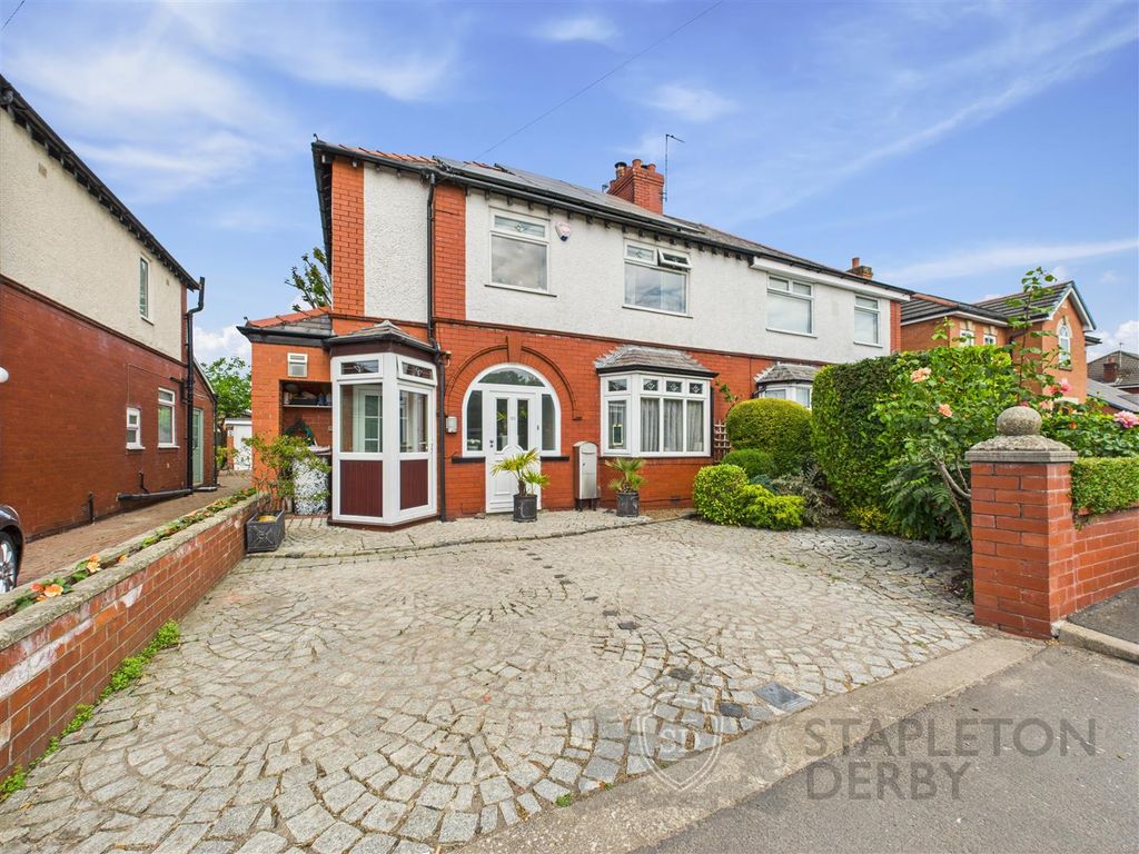 Property photo 1 of 33 Cam04709G0-Pr0164-Still036.Jpg