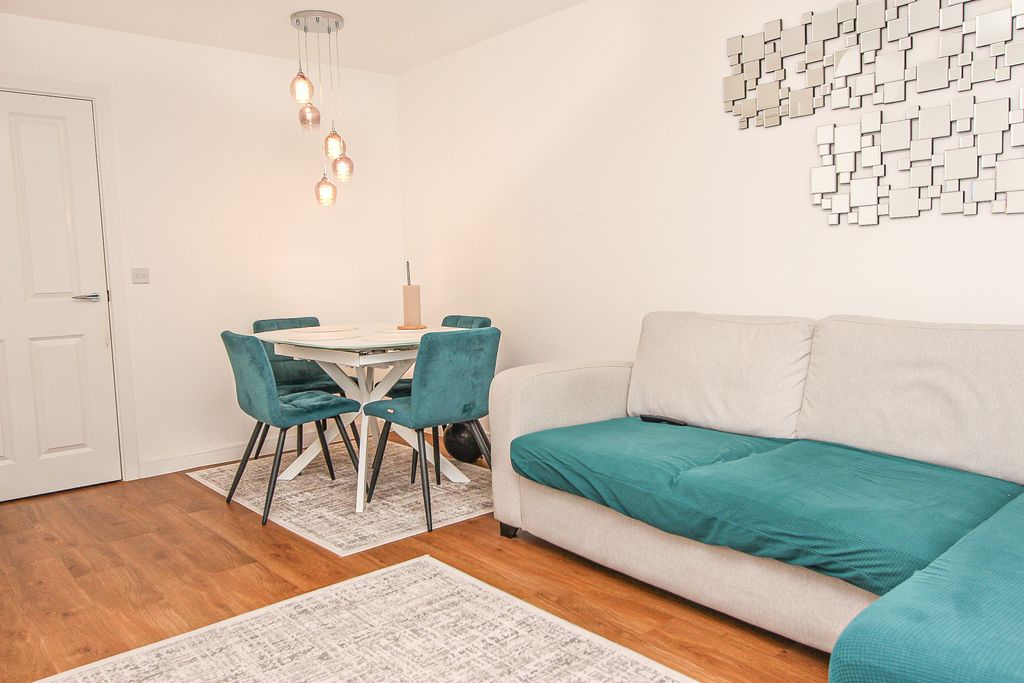 Property photo 3 of 10 Lounge/Dining Room