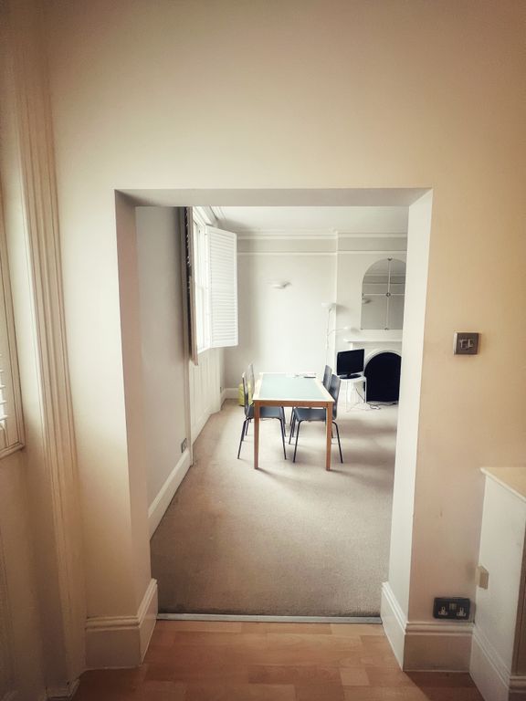 Property photo 3 of 8