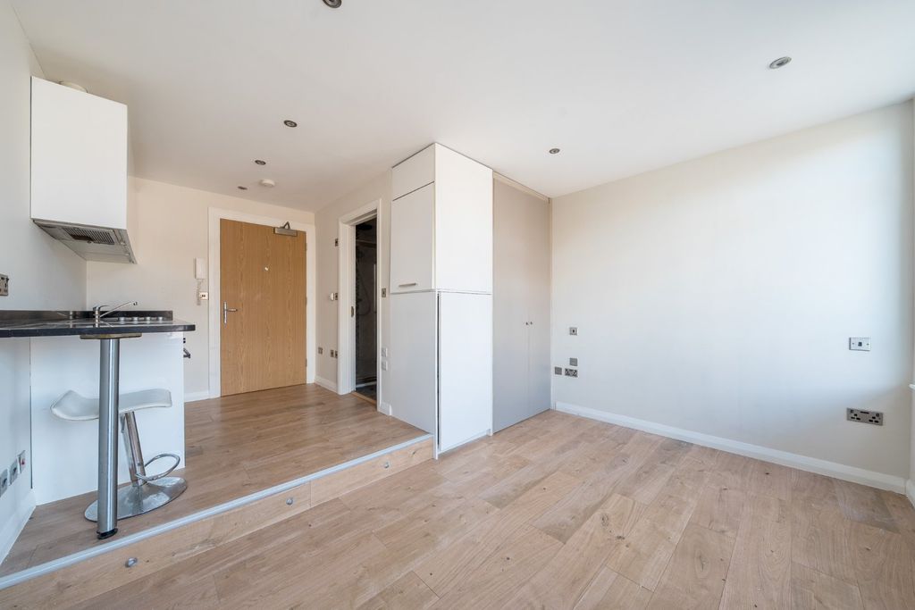 Property photo 1 of 10 Picture No. 03