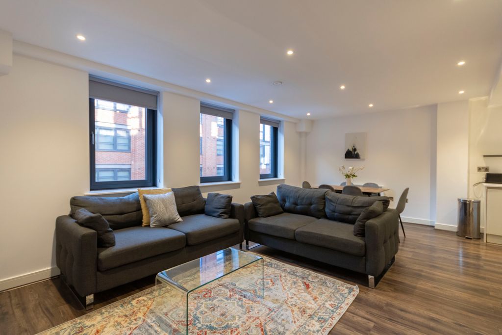 Property photo 2 of 14 Img_1205_1