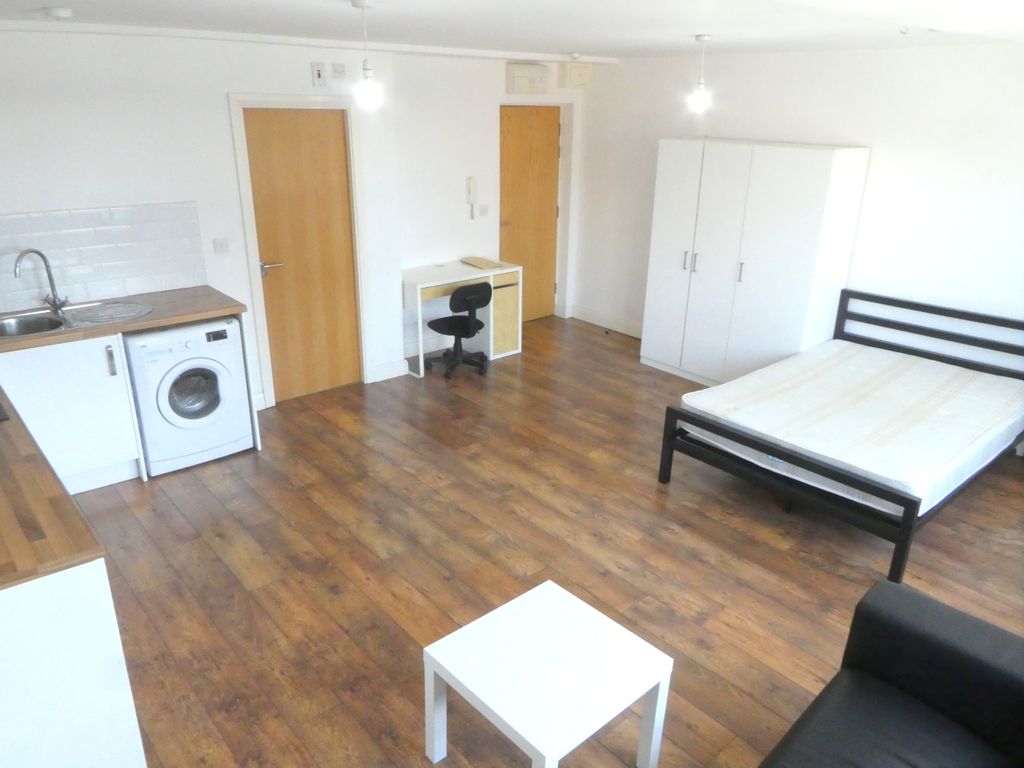 Property photo 1 of 5